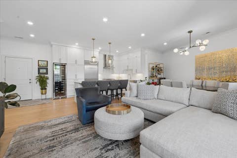 Tiny photo for 3808 N Lincoln Avenue #203, Chicago, IL 60613 (MLS # 12697963)