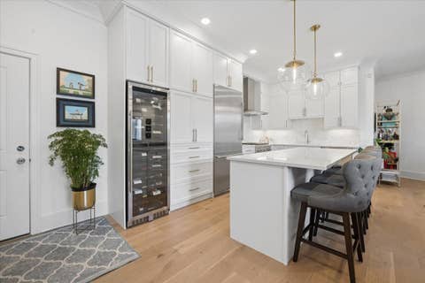 Tiny photo for 3808 N Lincoln Avenue #203, Chicago, IL 60613 (MLS # 12697963)