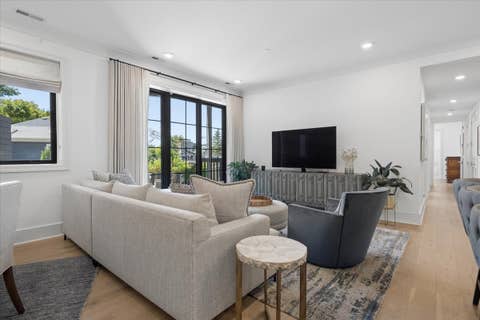 Tiny photo for 3808 N Lincoln Avenue #203, Chicago, IL 60613 (MLS # 12697963)