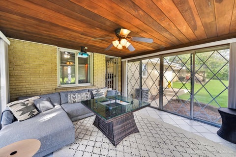 Tiny photo for 465 N Shady Oaks Drive, Elgin, IL 60120 (MLS # 12762734)
