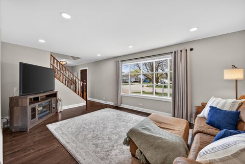 Tiny photo for 1285 N Lyle Avenue, Elgin, IL 60123 (MLS # 12617242)