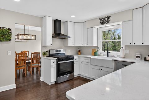 Tiny photo for 1285 N Lyle Avenue, Elgin, IL 60123 (MLS # 12617242)