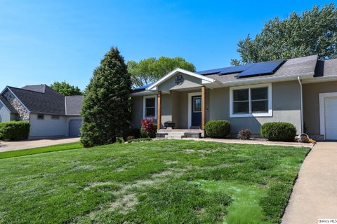 Tiny photo for 2901 Hayfield Lane, Quincy, IL 62301 (MLS # 12627509)
