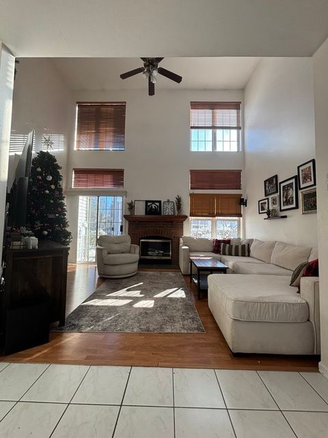 Tiny photo for 121 Crescent Lane #121, Schaumburg, IL 60193 (MLS # 12519802)