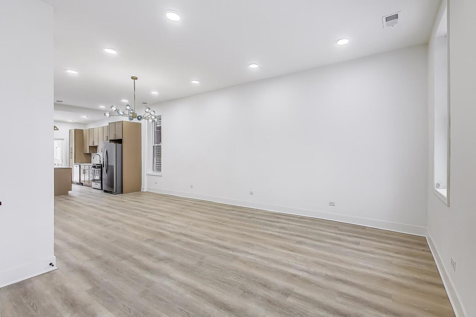 3445 W Walnut Street, Chicago, IL, 60624 2 3445 W Walnut Street