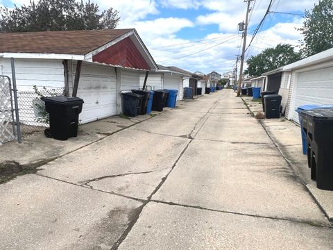 Tiny photo for 6031 S Merrimac Avenue, Chicago, IL 60638 (MLS # 12632406)
