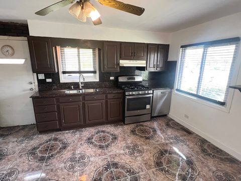 Tiny photo for 6031 S Merrimac Avenue, Chicago, IL 60638 (MLS # 12632406)