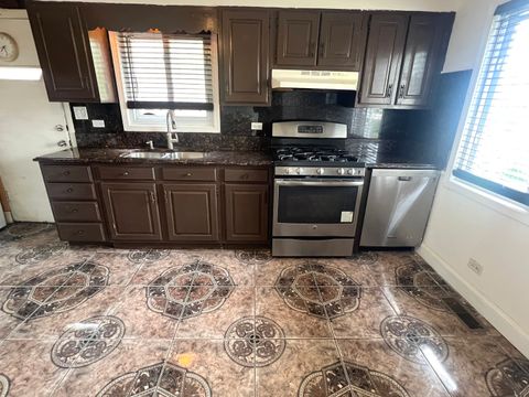 Tiny photo for 6031 S Merrimac Avenue, Chicago, IL 60638 (MLS # 12632406)