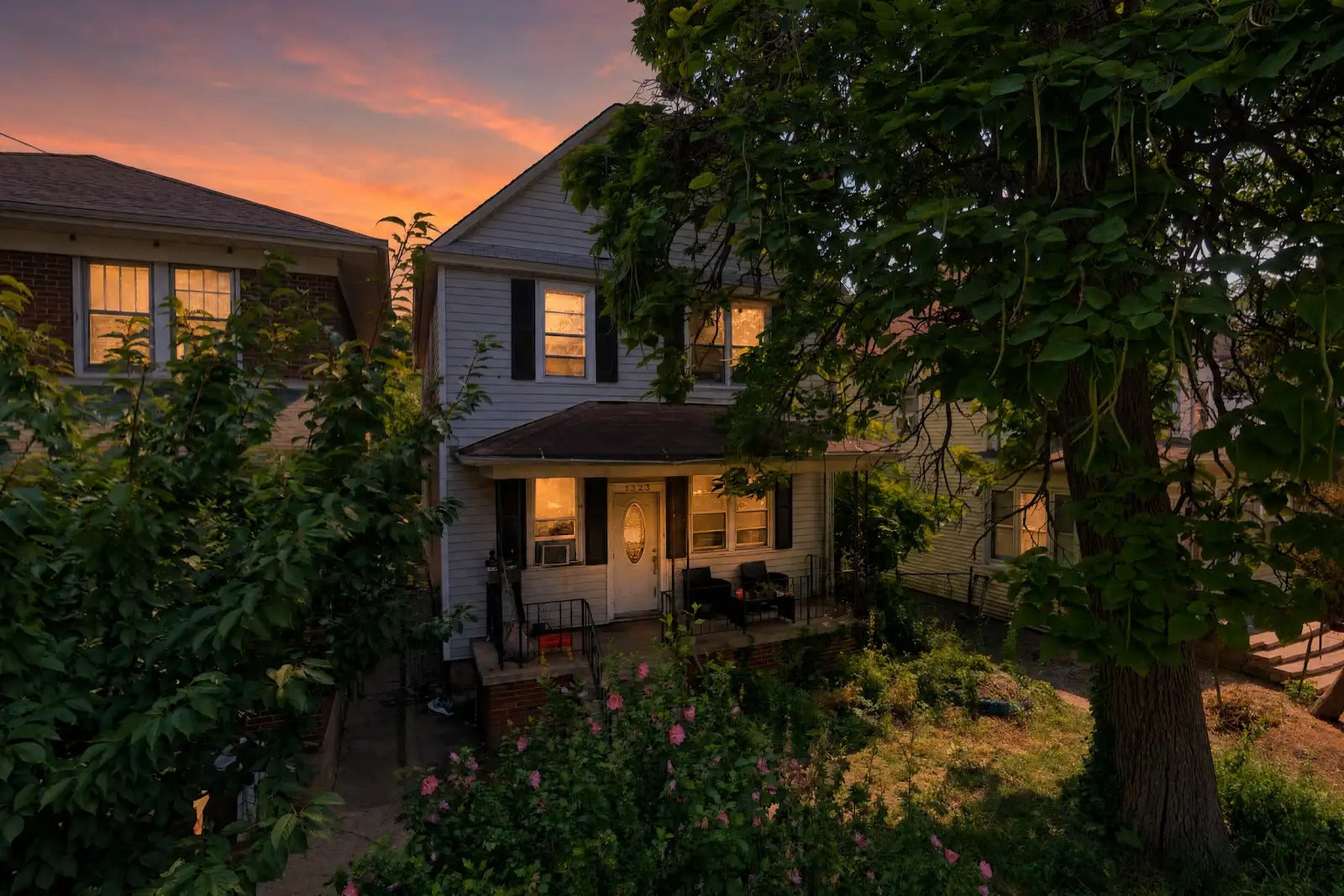 1323 Vincennes Avenue