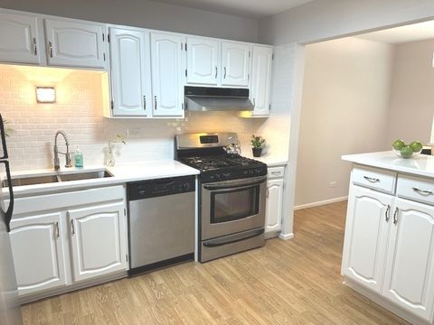 Tiny photo for 602 Eastview Court #Z1, Schaumburg, IL 60194 (MLS # 12427016)