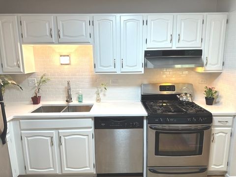 Tiny photo for 602 Eastview Court #Z1, Schaumburg, IL 60194 (MLS # 12427016)