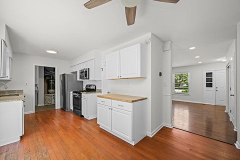 Tiny photo for 365 Pebble Creek Drive, Lake Zurich, IL 60047 (MLS # 12676843)