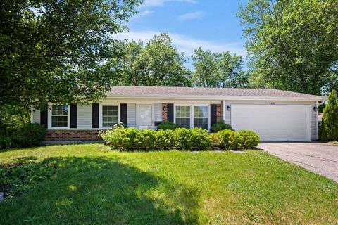Photo of 365 Pebble Creek Drive, Lake Zurich, IL 60047 (MLS # 12676843)