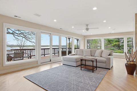 Tiny photo for 720 South Street, Barrington, IL 60010 (MLS # 12622022)