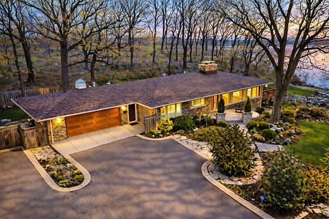 Photo of 720 South Street, Barrington, IL 60010 (MLS # 12622022)