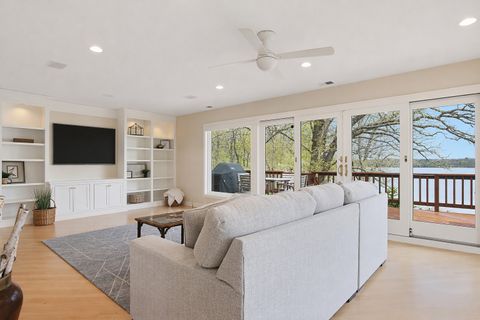 Tiny photo for 720 South Street, Barrington, IL 60010 (MLS # 12622022)