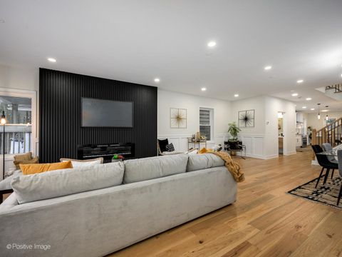 Tiny photo for 5141 W Dakin Street, Chicago, IL 60641 (MLS # 12531420)