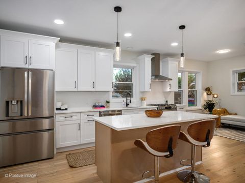 Tiny photo for 5141 W Dakin Street, Chicago, IL 60641 (MLS # 12531420)