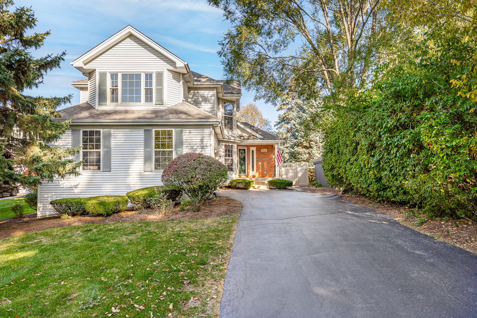 912 Middleton Avenue