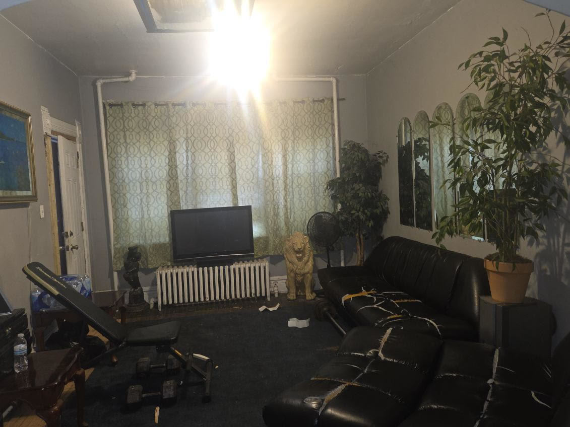 5914 S Princeton Avenue