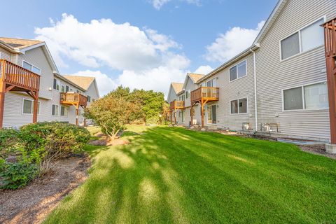 Tiny photo for 2949 Saganashkee Lane, Naperville, IL 60564 (MLS # 12459348)