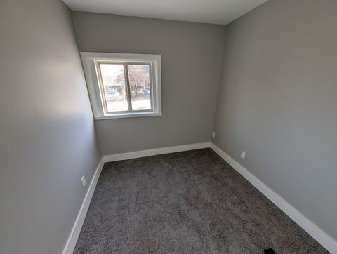 Tiny photo for 928 Farnam Street, Davenport, IA 52803 (MLS # 12557359)