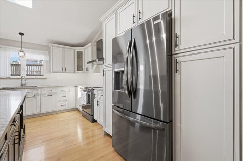 Tiny photo for 7516 Odell Avenue, Bridgeview, IL 60455 (MLS # 12698352)