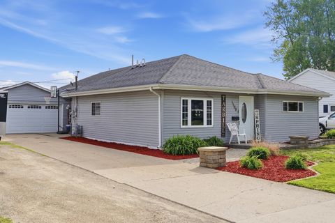 Photo of 1108 Harvey Drive, Sterling, IL 61081 (MLS # 12629581)