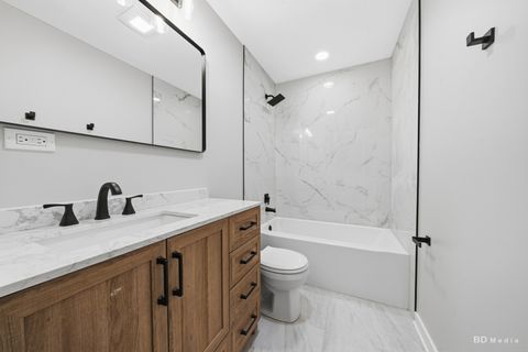 Tiny photo for 16736 Beverly Avenue, Tinley Park, IL 60477 (MLS # 12700106)
