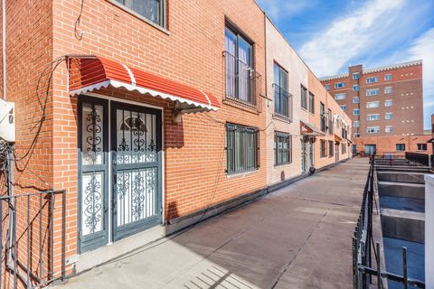 Tiny photo for 335 W 23rd Street #B, Chicago, IL 60616 (MLS # 12506416)