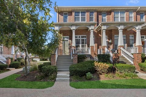 Photo of 6135 River Bend Drive, Lisle, IL 60532 (MLS # 12493490)