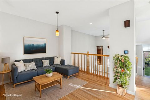 Tiny photo for 6135 River Bend Drive, Lisle, IL 60532 (MLS # 12493490)