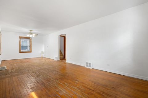 Tiny photo for 9532 Jackson Avenue, Brookfield, IL 60513 (MLS # 12476301)