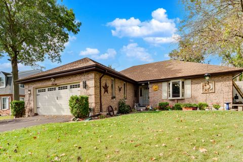Photo of 2858 E Bending Creek Trail, Crete, IL 60417 (MLS # 12492495)