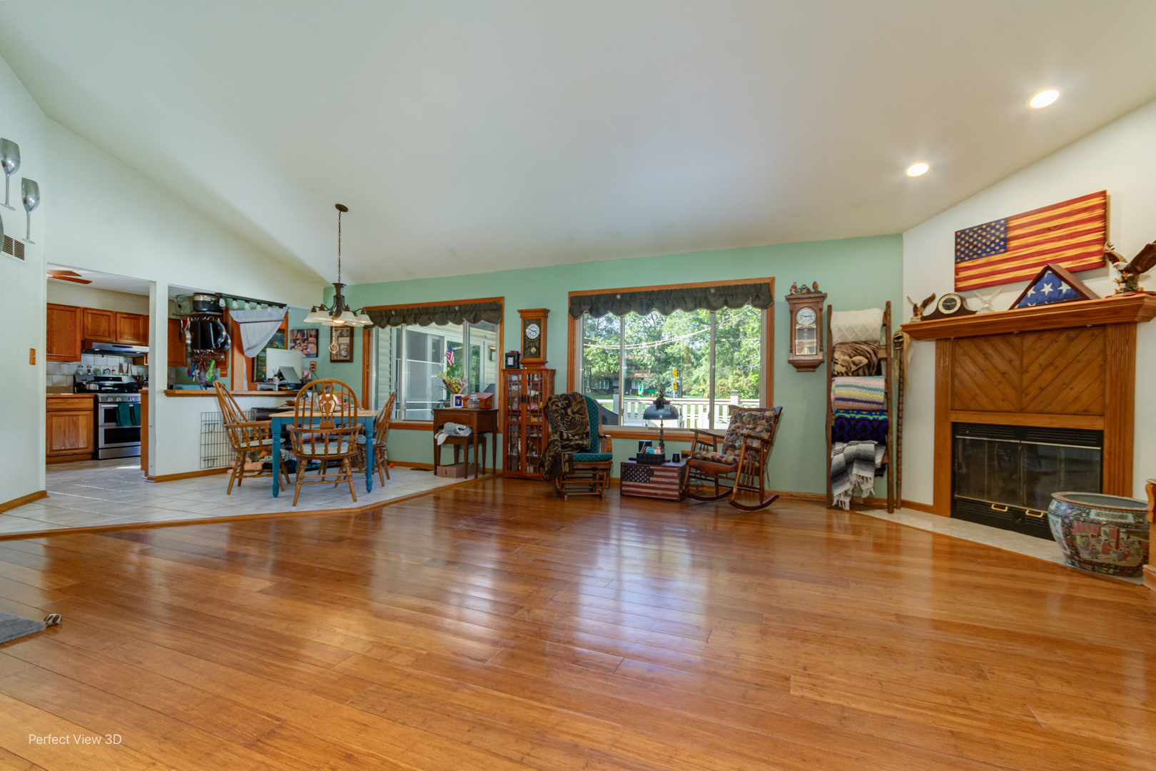 2858 E Bending Creek Trail