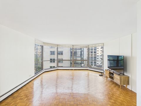 Tiny photo for 1310 N Ritchie Court #7D, Chicago, IL 60610 (MLS # 12441023)
