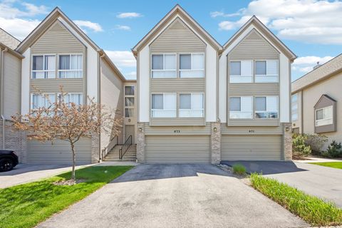 Photo of 673 E FOUNTAINVIEW Drive #673, Mundelein, IL 60060 (MLS # 12687302)