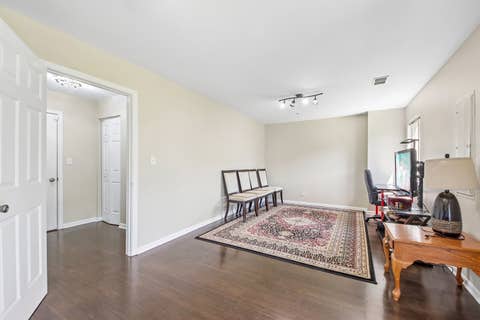 Tiny photo for 673 E FOUNTAINVIEW Drive #673, Mundelein, IL 60060 (MLS # 12687302)