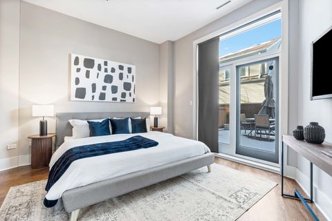 Tiny photo for 1740 W Cornelia Avenue #203, Chicago, IL 60657 (MLS # 12551201)