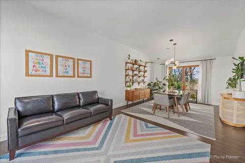 Tiny photo for 4917 W Glenbrook Trail, McHenry, IL 60050 (MLS # 12613820)