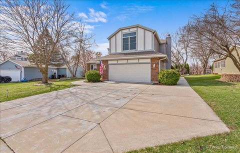 Tiny photo for 4917 W Glenbrook Trail, McHenry, IL 60050 (MLS # 12613820)