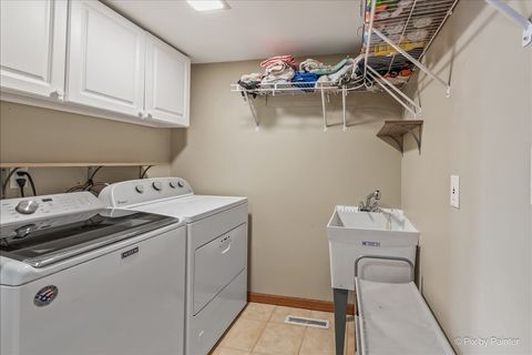 Tiny photo for 4917 W Glenbrook Trail, McHenry, IL 60050 (MLS # 12613820)