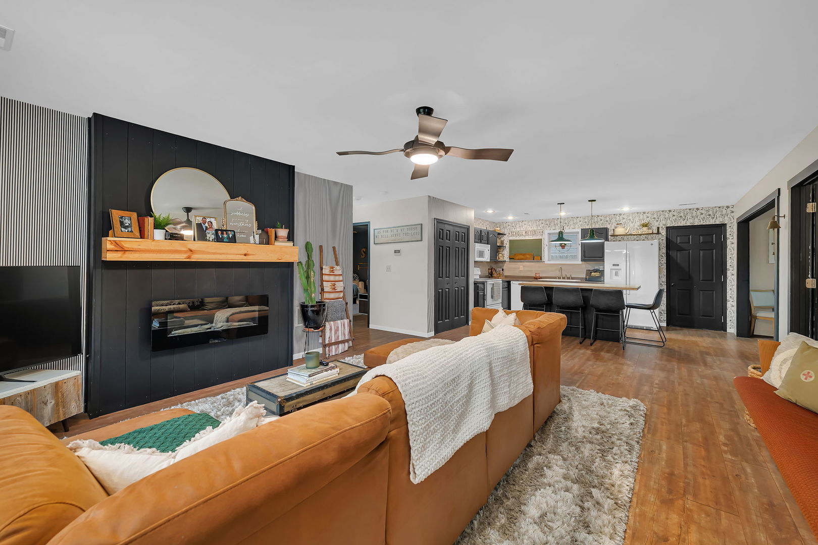172 S Cash Street