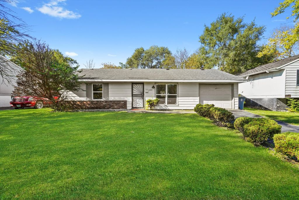 Photo for 22446 Nichols Drive, Sauk Village, IL 60411 (MLS # 12506342)