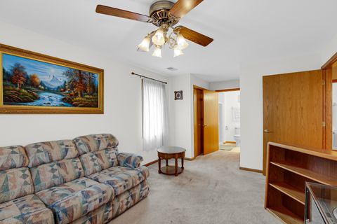 Tiny photo for 4930 134th Court #312, Crestwood, IL 60418 (MLS # 12435531)