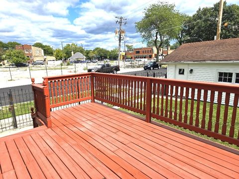 Tiny photo for 5657 N Parkside Avenue, Chicago, IL 60646 (MLS # 12470139)