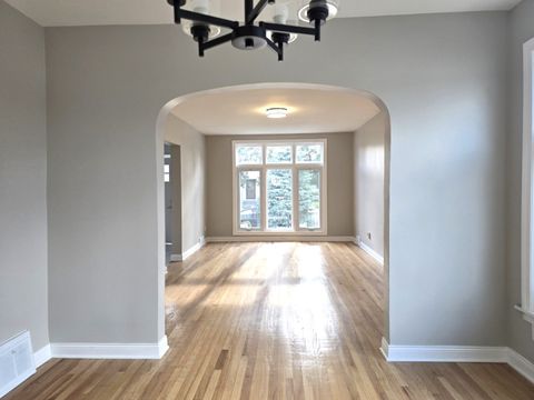 Tiny photo for 5657 N Parkside Avenue, Chicago, IL 60646 (MLS # 12470139)