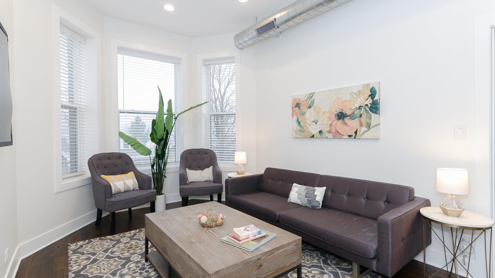 1458 W Pensacola Avenue 3