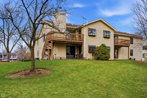 Tiny photo for 329 Everett Avenue #2B, Crystal Lake, IL 60014 (MLS # 12603442)