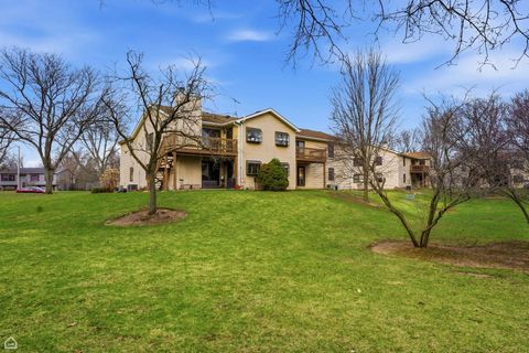 Tiny photo for 329 Everett Avenue #2B, Crystal Lake, IL 60014 (MLS # 12603442)